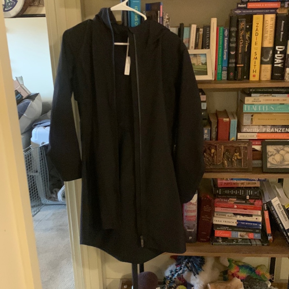 Lulu lemon black rain coat